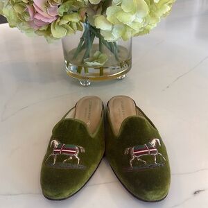 Stubbs & Wootton Green Velvet open back embroidered loafers with horses. Sz 9